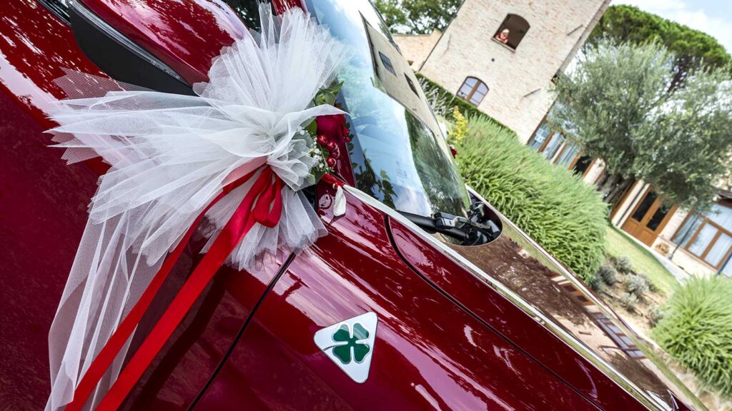 Alfa Romeo Stelvio Quadrifoglio - Particolare Auto degli sposi